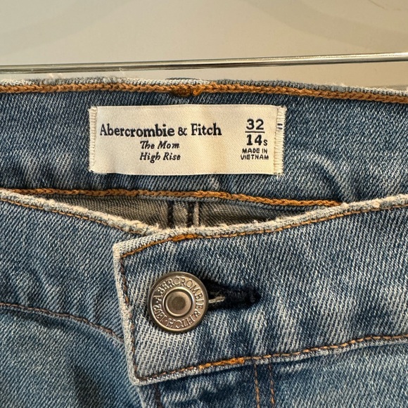 Abercrombie mom jeans - Picture 3 of 5